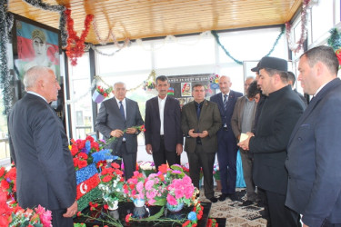 İcra başçısının anım günü münasibəti ilə şəhid məzarlarını ziyarəti davam edir