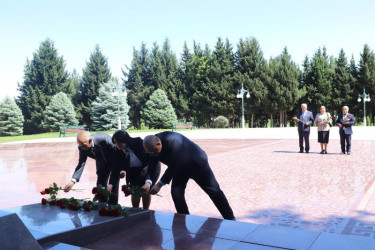Tovuzda “Konstitusiya və Suverenlik İli” çərçivəsində Ulu Öndər Heydər Əliyevin təhsil sahəsində xidmətlərinə həsr olunmuş tədbir keçirilib
