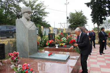 Tovuzda 27 sentyabr-Anım Günü ərəfəsində Şəhidlərə ehtiram ziyarəti davam edir