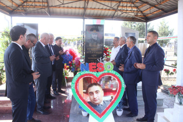 RİH başçısı Vətən müharibəsi şəhidlərinin məzarlarını ziyarət edib