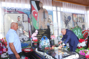 Tovuz Rayon İcra Hakimiyyəti başçısının “27 Sentyabr – Anım Günü” ərəfəsində Vətən müharibəsi şəhidlərinin məzarlarını ziyarəti davam edir.