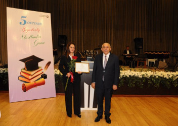 Tovuzda 5 Oktyabr – Beynəlxalq Müəllimlər Günü təntənə ilə qeyd olunub