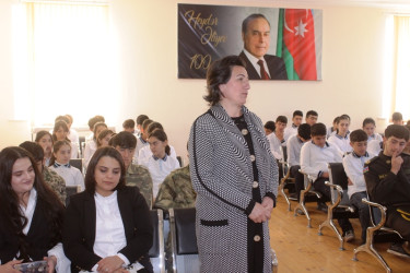 Tovuzda tarixi Qələbənin beşinci ildönümünə həsr olunmuş “Vətən müharibəsi qəhrəmanları ilə bir gün” adlı görüş keçirilib