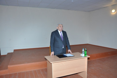 Rayon İcra Hakimiyyətinin başçısı Məmməd Məmmədov Azaflı kəndində səyyar qəbul keçirib