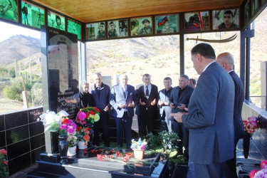 Tovuzda “27 Sentyabr – Anım Günü” ilə əlaqədar olaraq şəhid məzarları ziyarət olunub