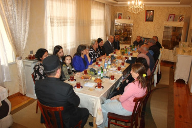 İcra başçısının anım günü münasibəti ilə şəhid məzarlarını ziyarəti davam edir