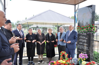 RİH başçısı şəhid ailələrini ziyarət edib