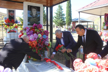 Tovuzda “27 Sentyabr – Anım Günü” ərəfəsində qəhrəman şəhidlərimizin xatirəsi böyük ehtiram və qürurla yad olunur