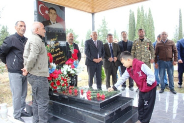 Tovuzda  27 Sentyabr “Anım Günü” münasibətilə Vətən uğrunda can verən qəhrəmanların məzarlarının ziyarəti bu gündə davam edib
