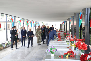 Tovuz Rayon İcra Hakimiyyəti başçısı şəhid ailələrini ziyarət edib