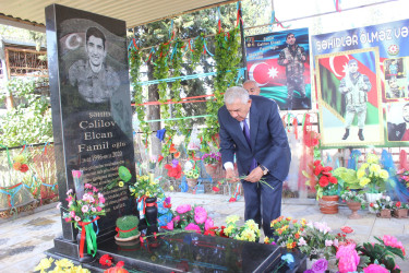 RİH başçısı Vətən müharibəsi şəhidlərinin məzarlarını ziyarət edib