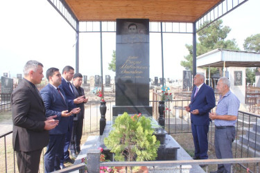 Tovuz Rayon İcra Hakimiyyəti başçısının “27 Sentyabr – Anım Günü” ərəfəsində Vətən müharibəsi şəhidlərinin məzarlarını ziyarəti davam edir.