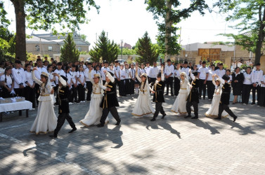Tovuzda məktəblərdə “Son zəng” tədbirləri keçirilib