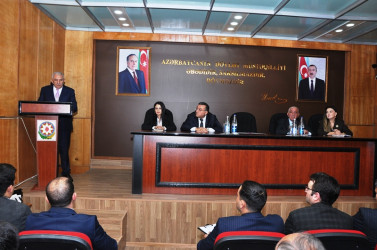 Tovuzda RİH başçısı ali təhsil müəssisələrinə qəbul imtahanında yüksək bal toplayan məzunlarla görüşüb