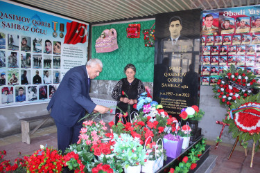 RİH başçısı Vətən müharibəsi şəhidlərinin məzarlarını ziyarət edib