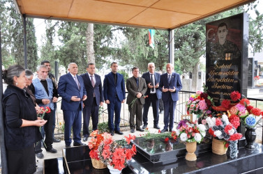 RİH başçısı şəhid ailələrini ziyarət edib