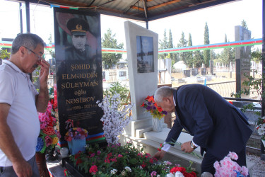 RİH başçısı Vətən müharibəsi şəhidlərinin məzarlarını ziyarət edib