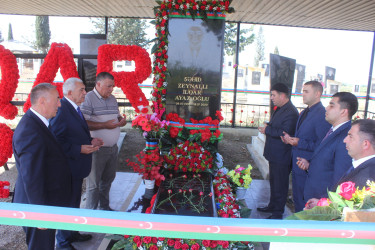 RİH başçısı Vətən müharibəsi şəhidlərinin məzarlarını ziyarət edib