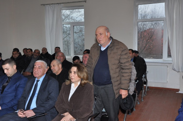 Rayon İcra Hakimiyyətinin başçısı Məmməd Məmmədov Azaflı kəndində səyyar qəbul keçirib