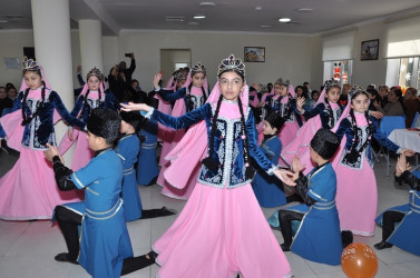 Tovuzda O.Cabbarov adına Qovlar şəhər inteqrasiya təlimli internat tipli gimnaziyada 31 Dekabr – Dünya Azərbaycanlıların Həmrəyliyi Günü və Yeni il münasibətilə bayram tədbiri keçirilib
