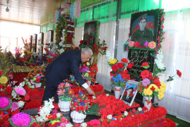 Tovuzda “27 Sentyabr – Anım Günü” ərəfəsində şəhidlərimizin əziz xatirəsi ehtiramla yad edilir.