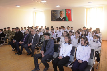 Tovuzda tarixi Qələbənin beşinci ildönümünə həsr olunmuş “Vətən müharibəsi qəhrəmanları ilə bir gün” adlı görüş keçirilib