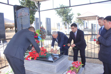 Tovuzda “27 Sentyabr – Anım Günü” ərəfəsində şəhidlərimizin əziz xatirəsi ehtiramla yad edilir.
