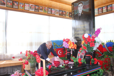 Tovuzda “27 Sentyabr – Anım Günü” ərəfəsində şəhidlərimizin əziz xatirəsi ehtiramla yad edilir.