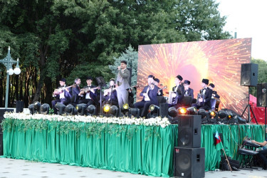Tovuzda 15 İyun Milli Qurtuluş Gününə həsr olunmuş bayram konserti keçirilib