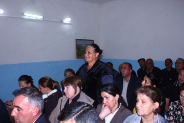 RİH başçısı rayonun Qədirli kəndində səyyar vətəndaş qəbulu keçirib