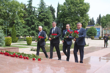 Tovuzda Ulu Öndər Heydər Əliyevin anadan olmasının 102-ci ildönümü ilə bağlı elmi-praktiki konfrans keçirilib