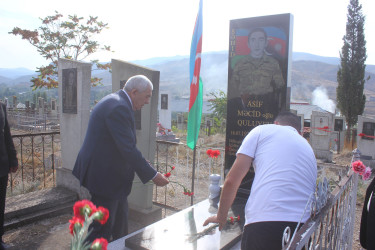 Tovuz RİH başçısı dağ kəndlərindəki Vətən müharibəsi şəhidlərinin məzarlarını ziyarət edib