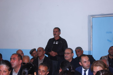 RİH başçısı rayonun Qədirli kəndində səyyar vətəndaş qəbulu keçirib