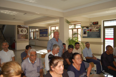 Rayon İcra Hakimiyyətinin başçısı Məmməd Məmmədov Bozalqanlı kənd sakinləri ilə növbəti səyyar qəbul keçirib