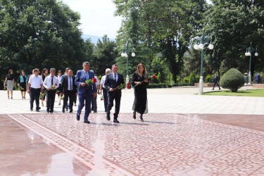 Tovuzda “Konstitusiya və Suverenlik İli” çərçivəsində Ulu Öndər Heydər Əliyevin səhiyyə sahəsində xidmətlərinə həsr olunmuş tədbir keçirilib.