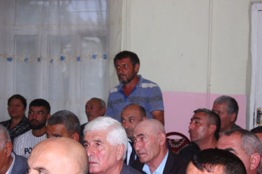 RİH başçısı Dönük Qırıqlı kəndində səyyar qəbul keçirib
