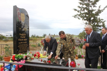 Tovuzda  27 Sentyabr “Anım Günü” münasibətilə Vətən uğrunda can verən qəhrəmanların məzarlarının ziyarəti bu gündə davam edib