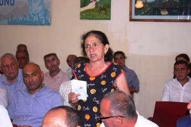 Tovuz Rayon İcra Hakimiyyətinin başçısı Əyyublu kəndində səyyar qəbul keçirib