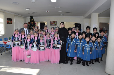 Tovuzda O.Cabbarov adına Qovlar şəhər inteqrasiya təlimli internat tipli gimnaziyada 31 Dekabr – Dünya Azərbaycanlıların Həmrəyliyi Günü və Yeni il münasibətilə bayram tədbiri keçirilib