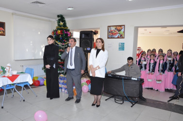 Tovuzda O.Cabbarov adına Qovlar şəhər inteqrasiya təlimli internat tipli gimnaziyada 31 Dekabr – Dünya Azərbaycanlıların Həmrəyliyi Günü və Yeni il münasibətilə bayram tədbiri keçirilib