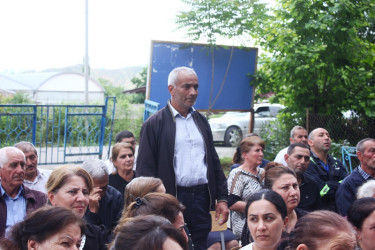 Tovuz Rayon İcra Hakimiyyətinin başçısı Yuxarı Öysüzlü kəndində səyyar qəbul keçirib