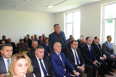 Rayon İcra Hakimiyyətinin başçısı Məmməd Məmmədov Kirən kənd sakinləri ilə növbəti səyyar qəbul keçirib