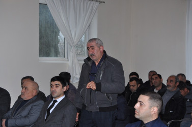 Rayon İcra Hakimiyyətinin başçısı Məmməd Məmmədov Azaflı kəndində səyyar qəbul keçirib