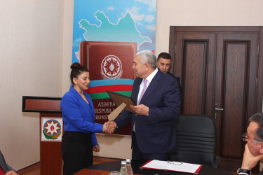 İcra başçısı Avropa çempionatında qızıl medal qazanmış idmançı ilə görüşüb