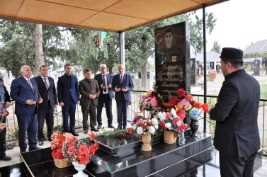 RİH başçısı şəhid ailələrini ziyarət edib