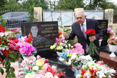 Tovuzda 27 sentyabr-Anım Günü ərəfəsində Şəhidlərə ehtiram ziyarəti davam edir