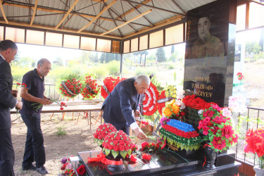 Tovuz RİH başçısı dağ kəndlərindəki Vətən müharibəsi şəhidlərinin məzarlarını ziyarət edib