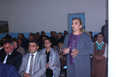RİH başçısı rayonun Qədirli kəndində səyyar vətəndaş qəbulu keçirib