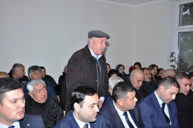 Tovuz Rayon İcra Hakimiyyəti başçısı Əsrik Cırdaxan kəndində səyyar qəbul keçirib