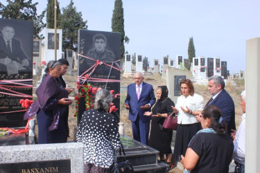 Tovuz Rayon İcra Hakimiyyəti başçısının “27 Sentyabr – Anım Günü” ərəfəsində Vətən müharibəsi şəhidlərinin məzarlarını ziyarəti davam edir.